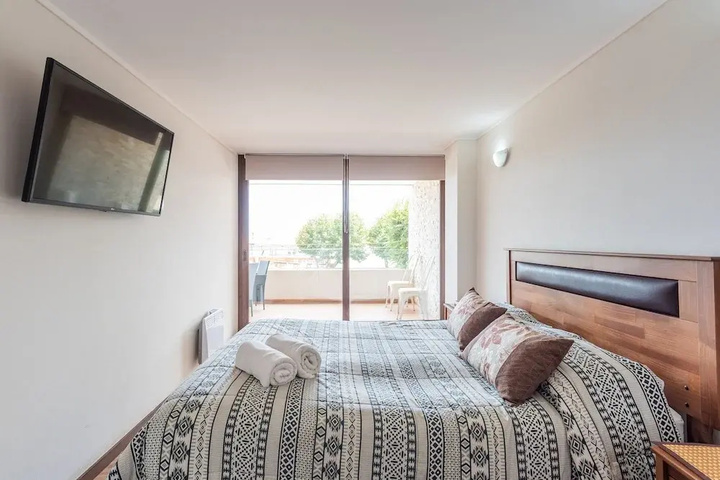 Room 2 of 13