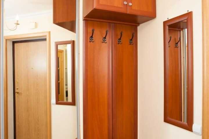 Room 7 of 16