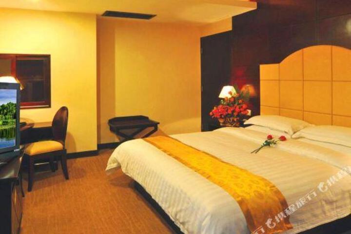 Crystal Hotel