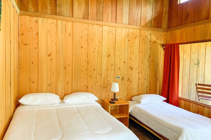 Room 6 of 28