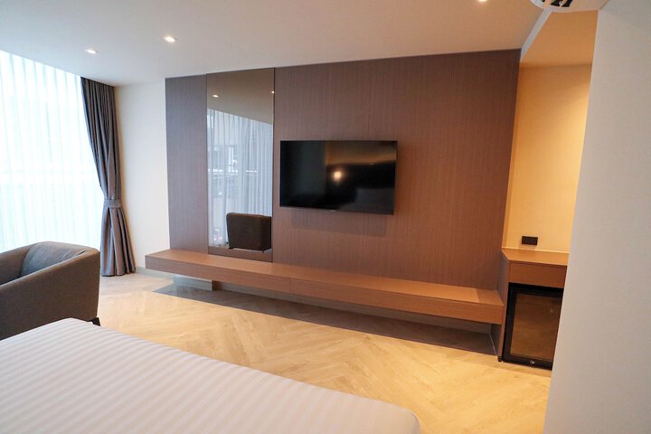 Room 17 of 103