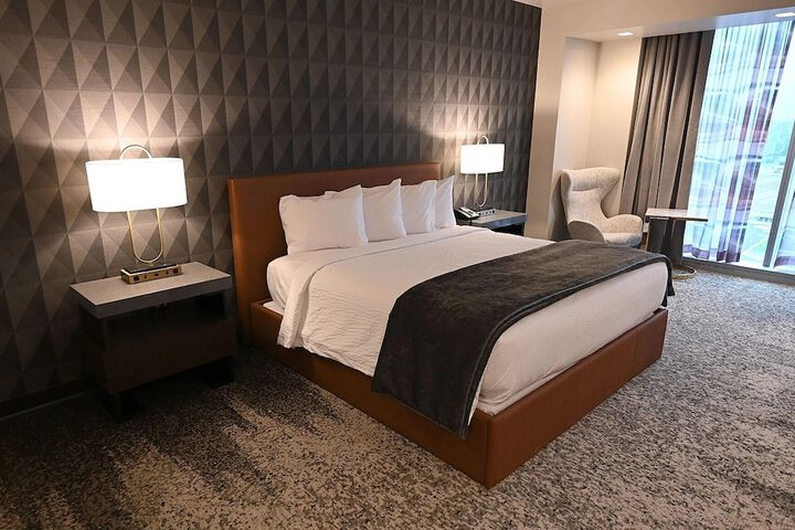Room 11 of 41