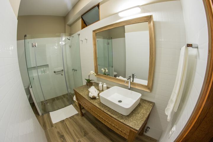 Room 5 of 22