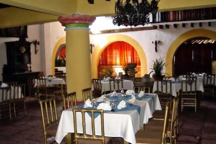 Dining Photos