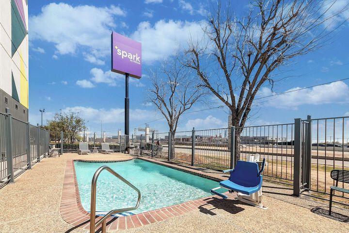 Photo of Spark by Hilton Selma Pool