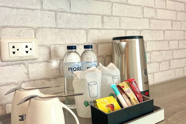 Breakfast/Coffee Service 104 of 132