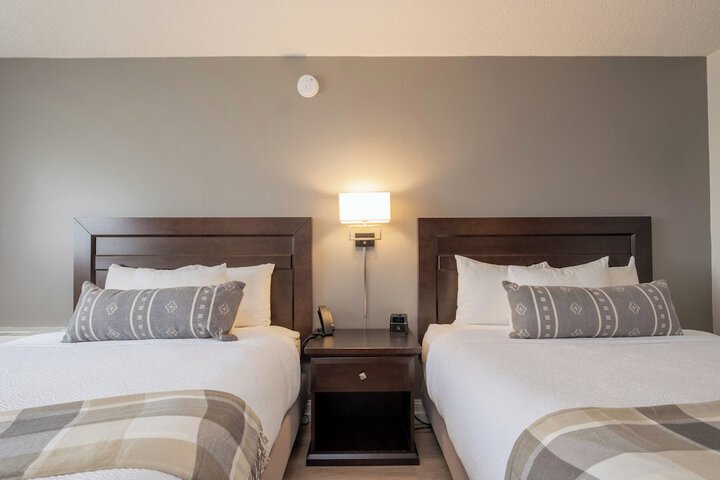Room 34 of 73