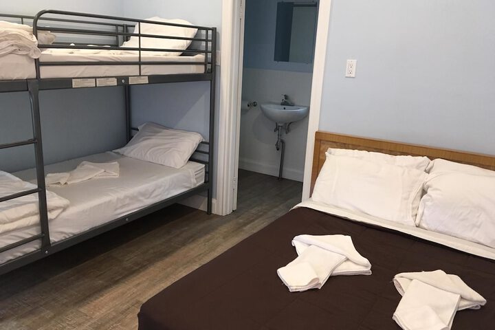 Riverside Park Motel and Campground