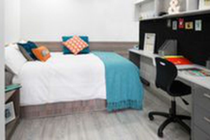 Room 11 of 23