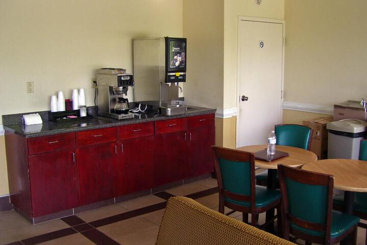 Breakfast/Coffee Service 3 of 5
