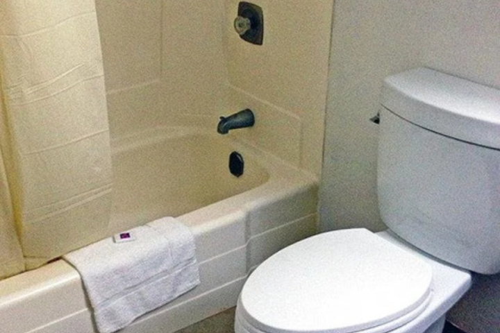 Image of Hotel Super 8 Albert Lea MN