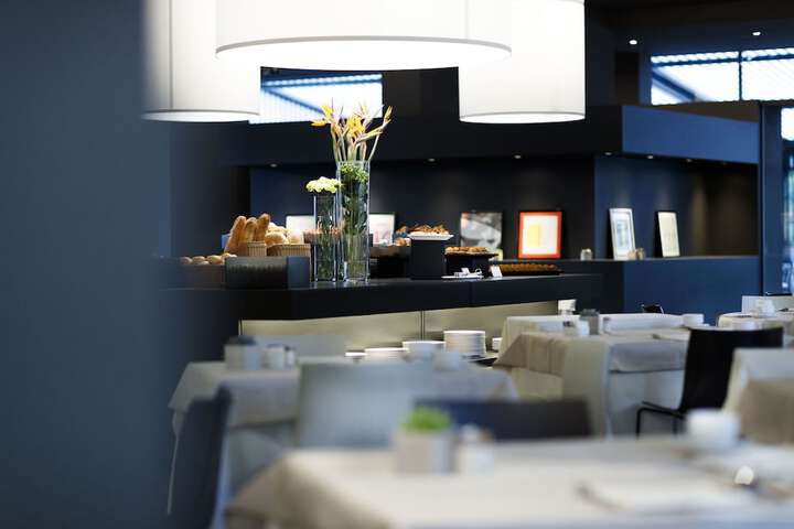 Dining 203 of 244