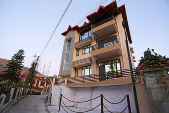 Oyo 10853 Home 2Bhk Bhimtal Lake