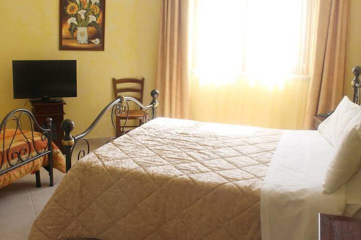 Room 13 of 44