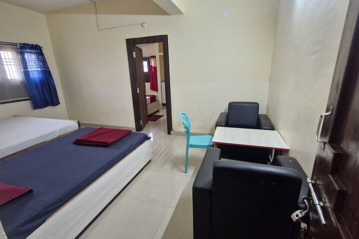 Room 19 of 28