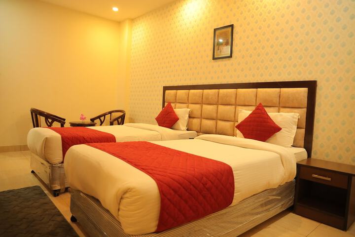 Room 16 of 60