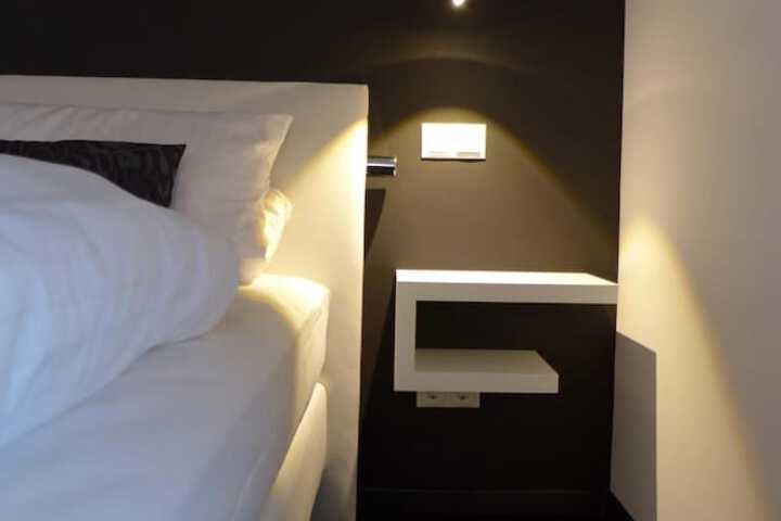 Room 10 of 44