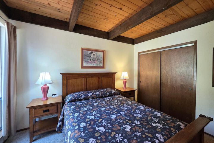 Room 13 of 30