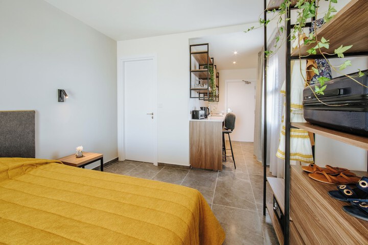Room 44 of 91