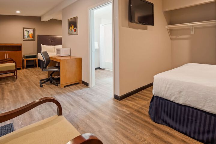 Room 17 of 50