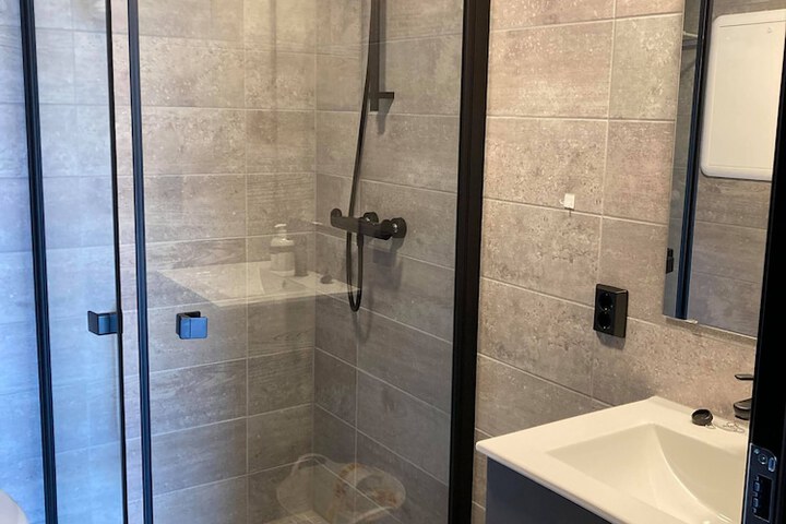 Room 35 of 52