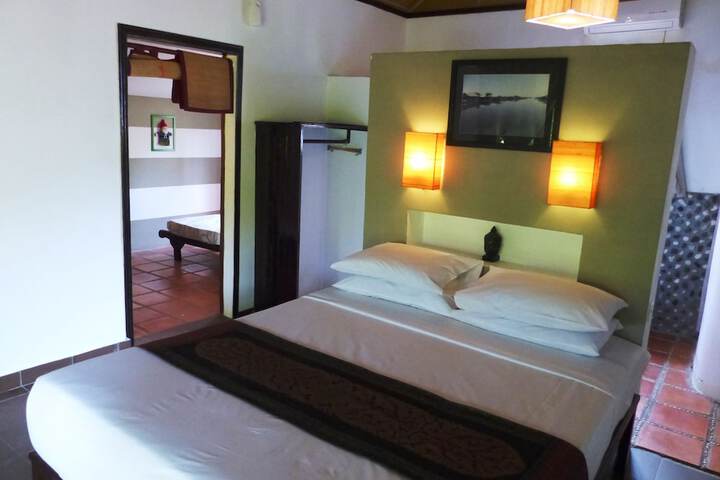 Room 4 of 47