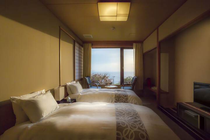 Room 36 of 73