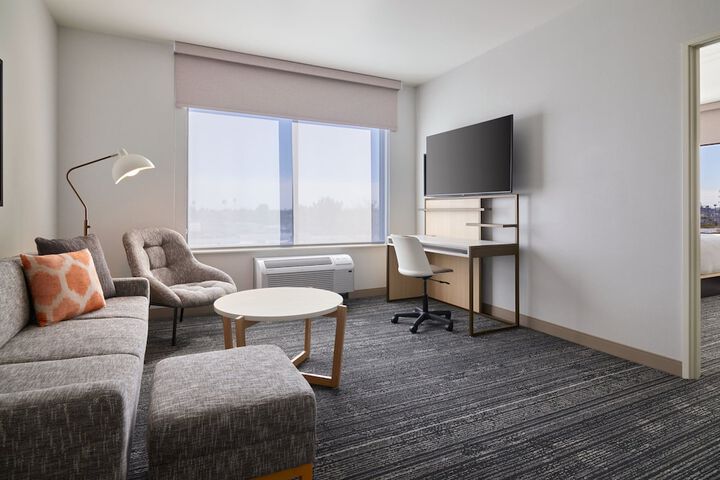 Room 17 of 65