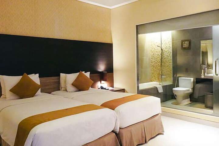 Room 16 of 46