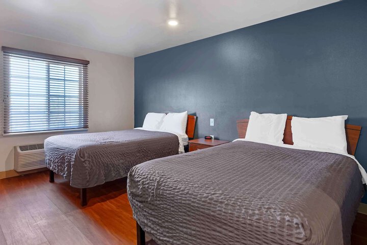 Studio with Double Bed (3 of 16)