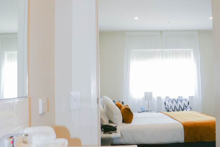 Room 29 of 35