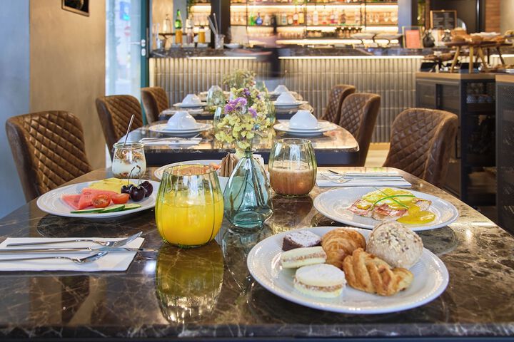 Breakfast/Coffee Service 54 of 70
