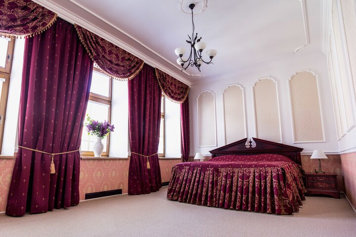 Room 3 of 40