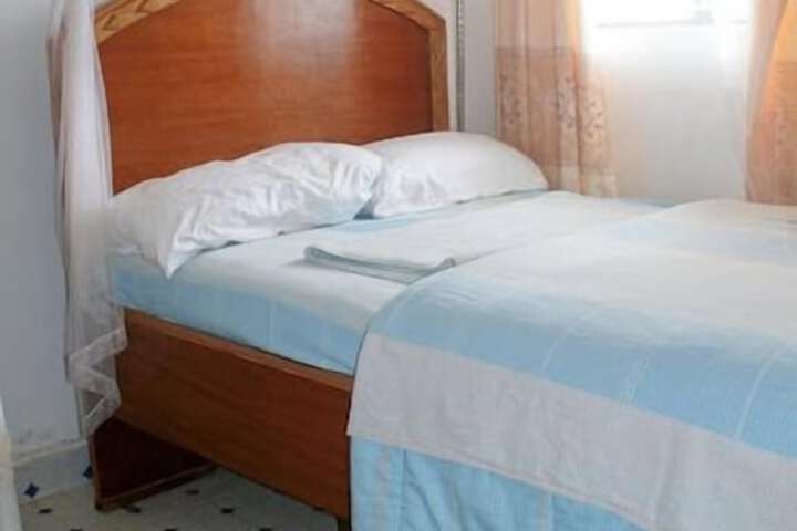 Room 2 of 36