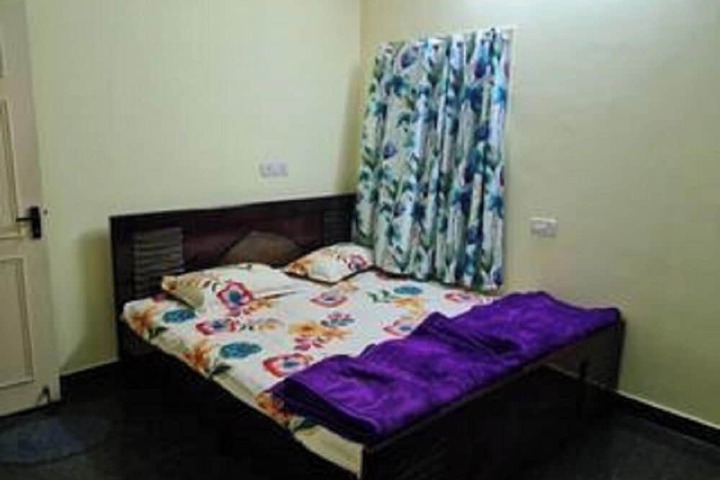 Room 8 of 24