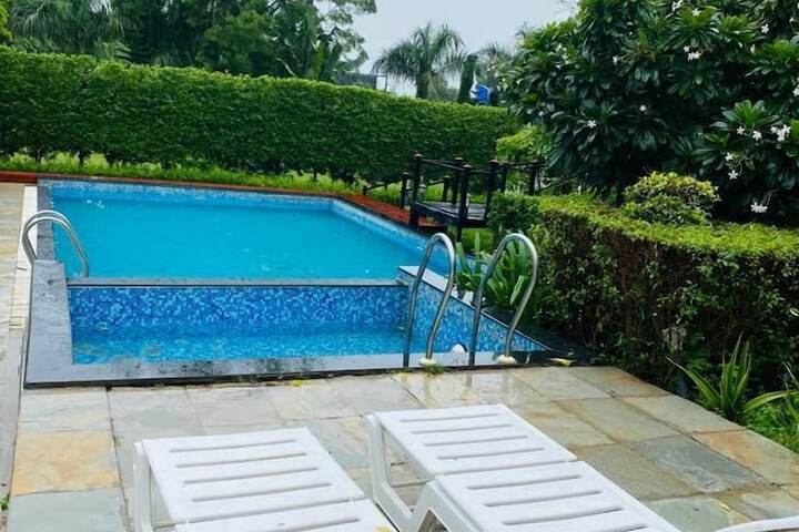 Pool 19 of 26