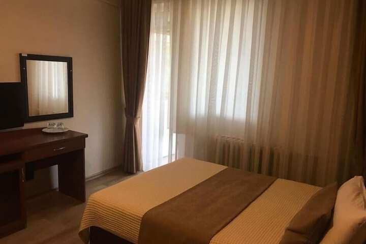 Room 7 of 22