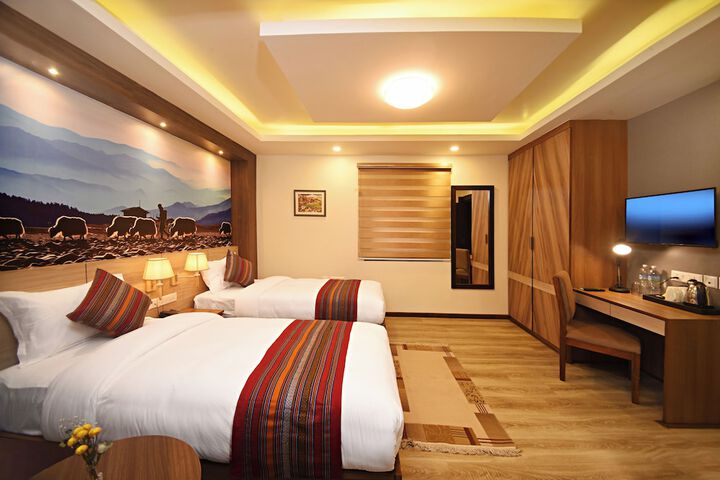 Room 6 of 121