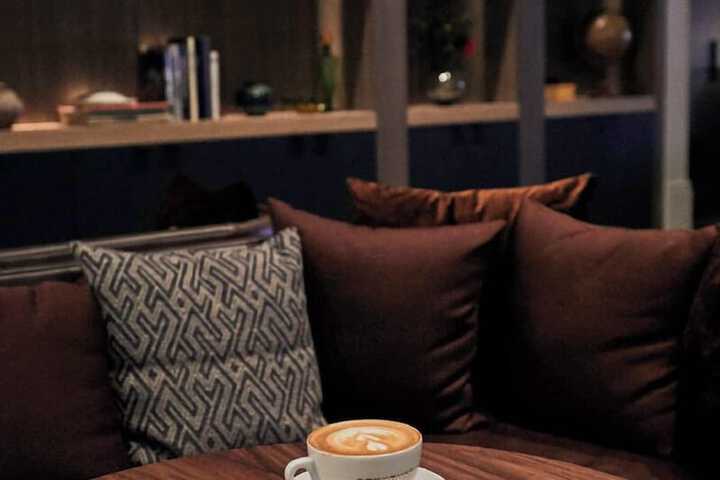 Coffee shop
