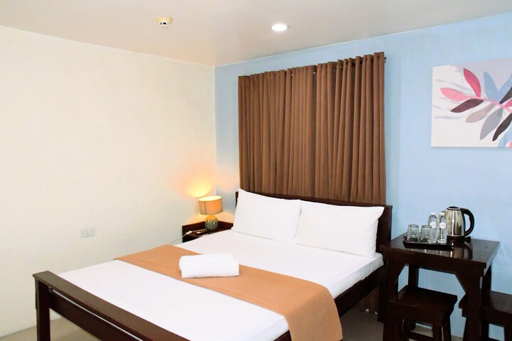 Room 25 of 29
