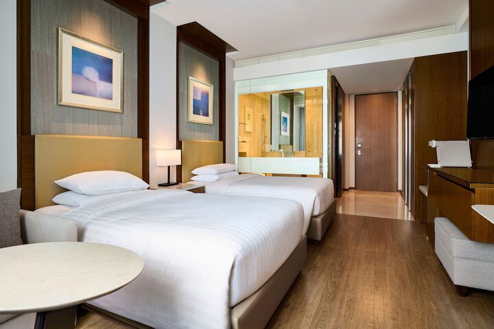 Room 13 of 60
