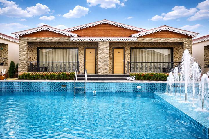 Pool 60 of 117