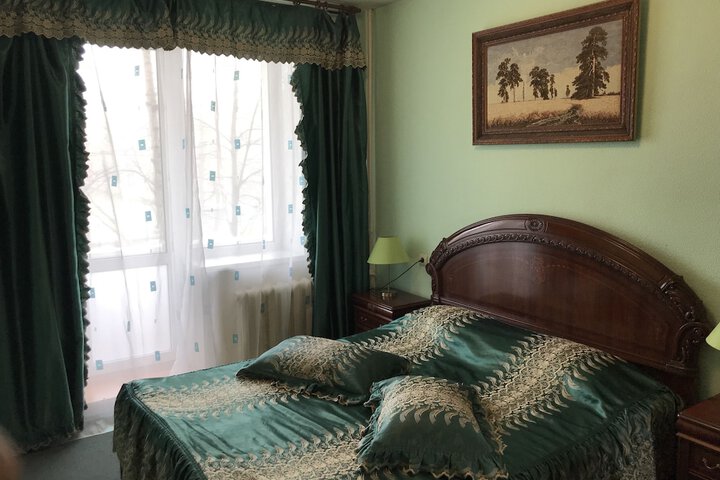 Room 6 of 32
