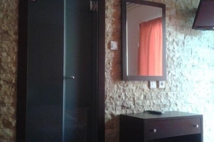 Room 2 of 90