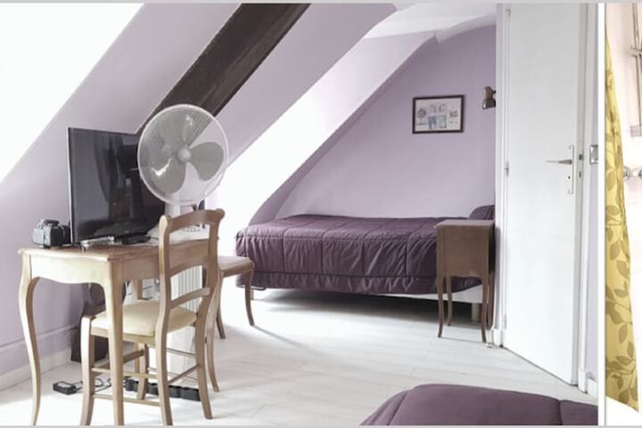 Room 9 of 20