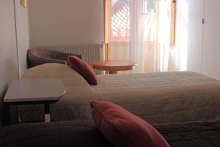 Room 9 of 67