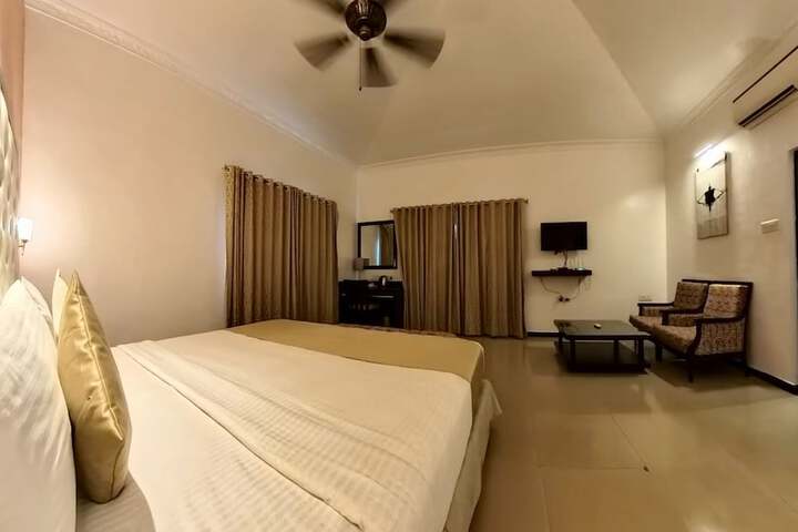 Room 22 of 49