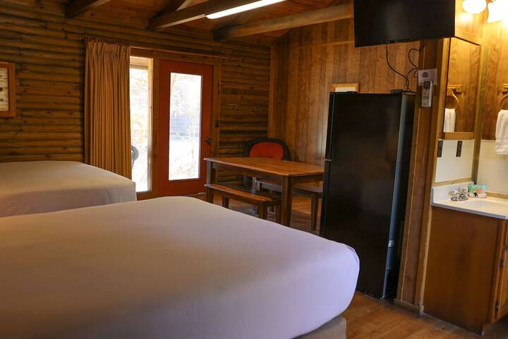Room 6 of 35