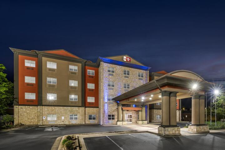 Hotel 57 of 59