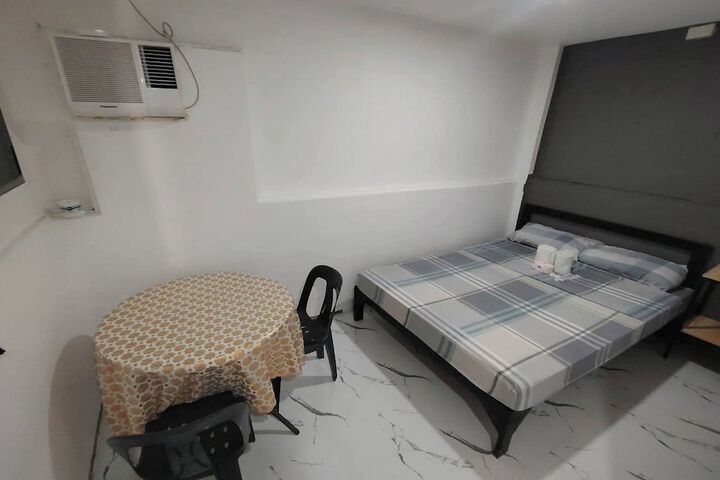 Room 19 of 28